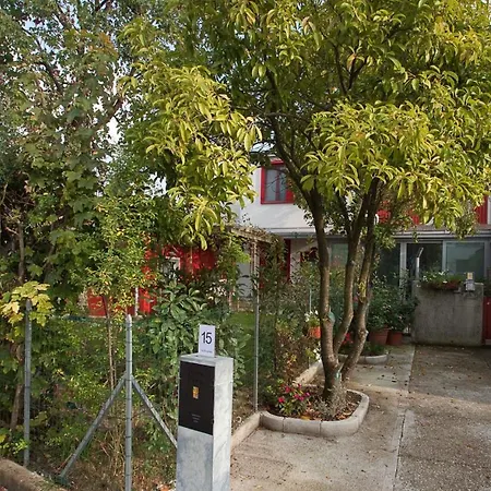 Bbnaon לינה וארוחת בוקר *